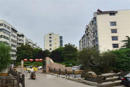 龙都百合花园2室2厅1卫65万80m2出售